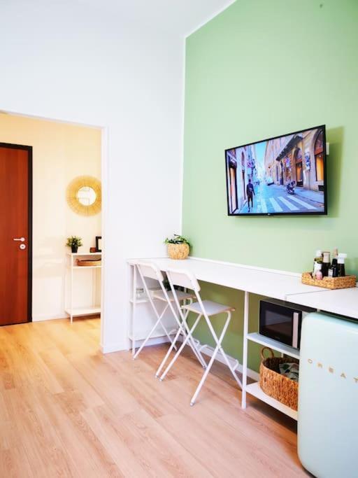 Sunny Flat 50 Meters From The Metro Apartamento Milán