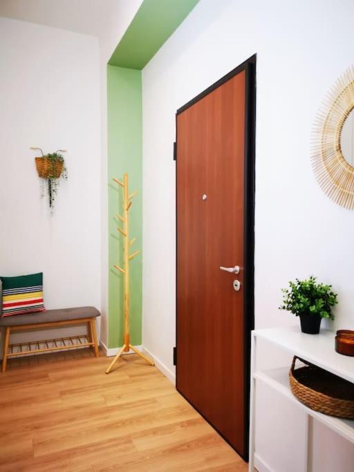 Apartamento Sunny Flat 50 Meters From The Metro *